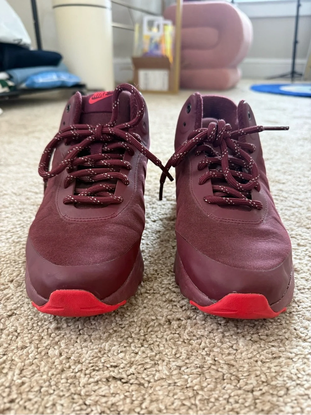 Nike Women’s Air Max Invigor Mid Burgundy Sneakers with Pink Swoosh Size 7.5